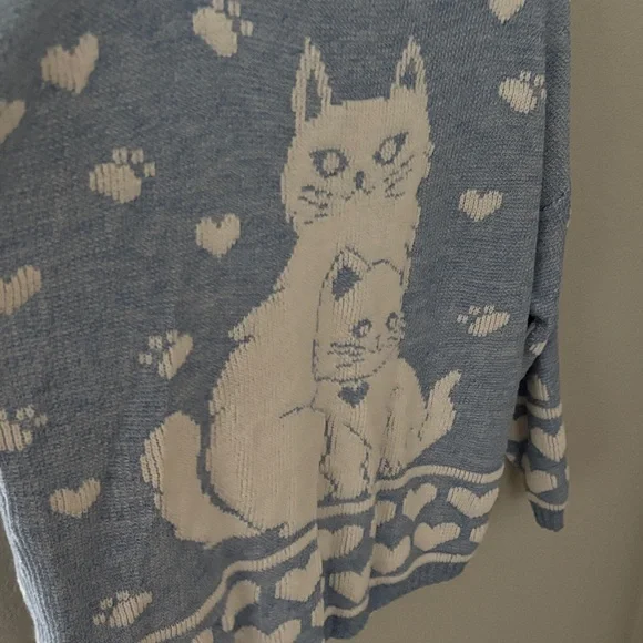 Blue Cat Sweater - Picture 2 of 3